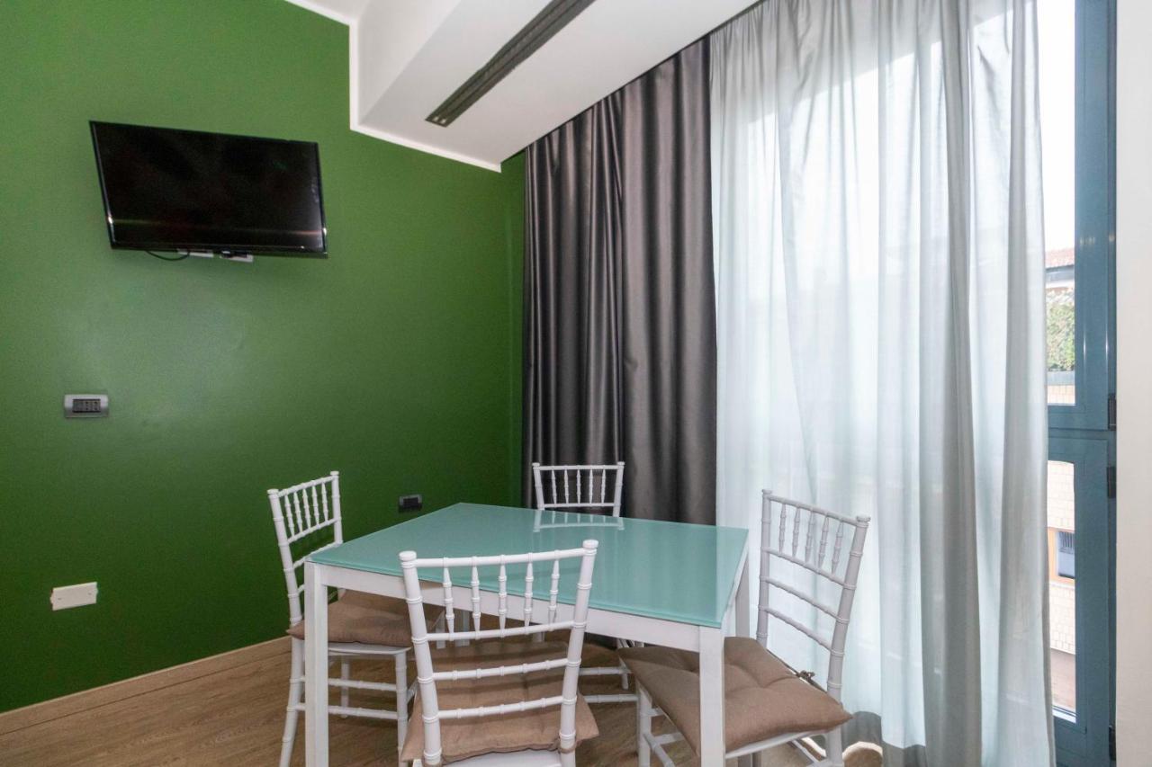 Enjoy Room- Appartamento Con Parcheggio Gratuito E Colazione Deliziosa ! ตูริน ภายนอก รูปภาพ