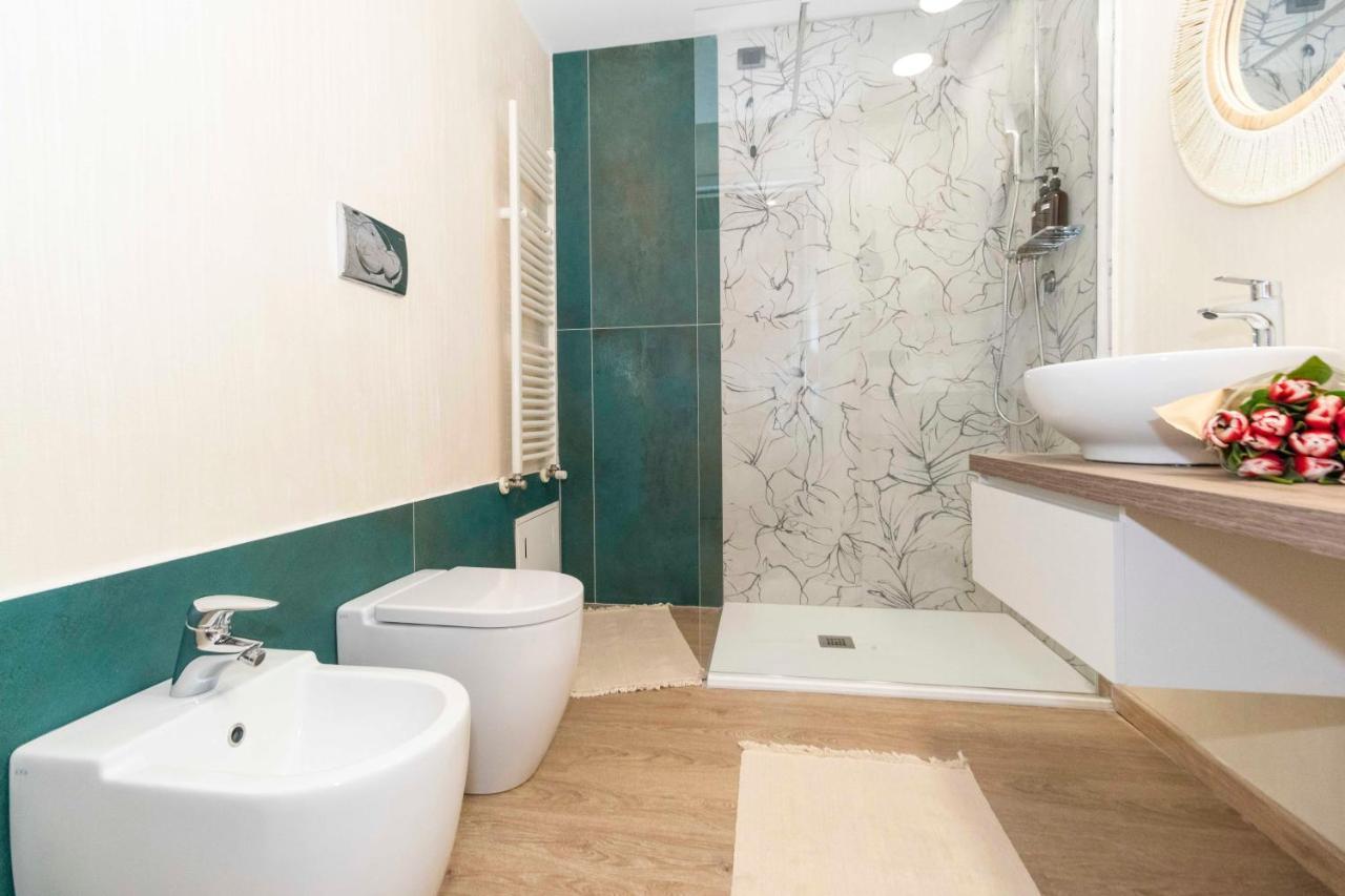 Enjoy Room- Appartamento Con Parcheggio Gratuito E Colazione Deliziosa ! ตูริน ภายนอก รูปภาพ